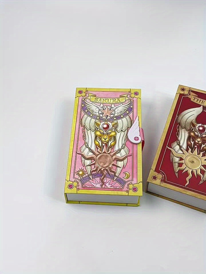 Prenez-le Maintenant ! Nouvelle Édition de Luxe de la Fille des Cartes Magiques Sakura - Transformation Sakura, Jeu de Rôle d'Anime avec les Cartes Trèfle Portables du Nouveau Magicien Sakura, Coffret Cadeau et Décoration à Collectionner